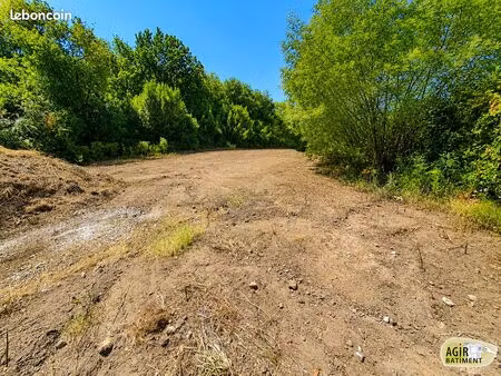 beau terrain constructible chaillevette
