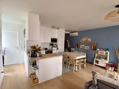 location appartement 3 pièces 62.06 m² à issy-les-moulineaux (92130)  2 100 €