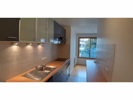 location appartement 3 pièces 71.01 m² à issy-les-moulineaux (92130)  1 852 €