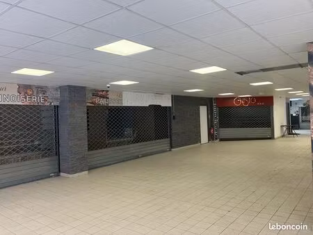 local 120 m² frejus