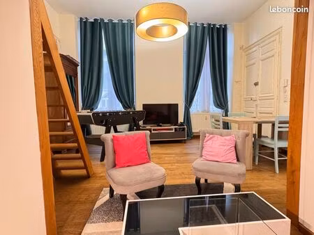 studio meublé dans un hôtel particulier centre ville