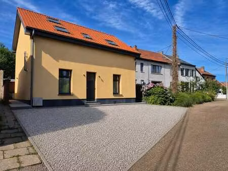 villa 3 ch entièrement rénovée ! peb b