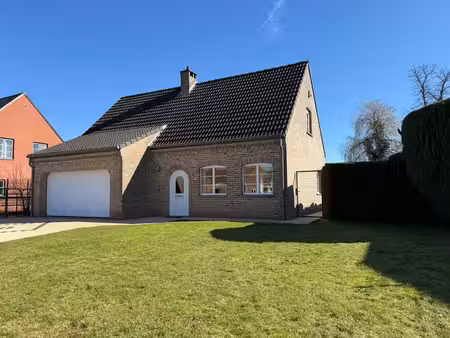 verzorgde woning met 3 slaapkamers te wiemesmeer