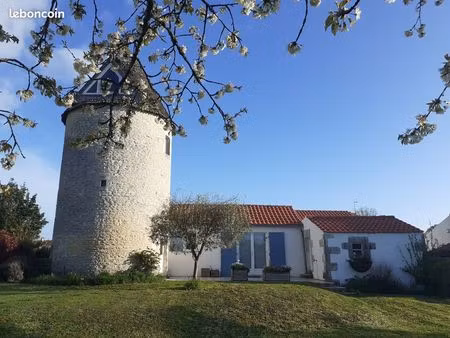 moulin et sa maison attenante