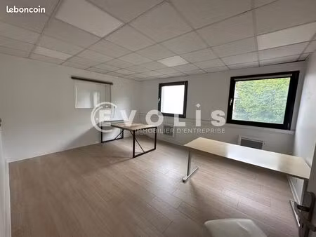bureaux 120 m²