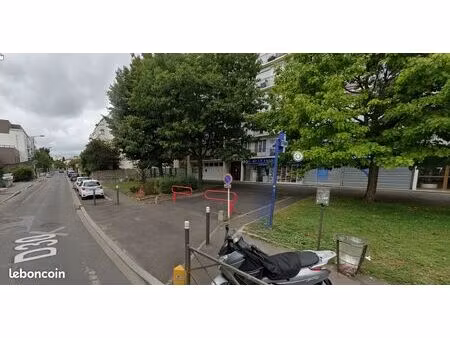 murs de boutique 58m² - rosny sous bois