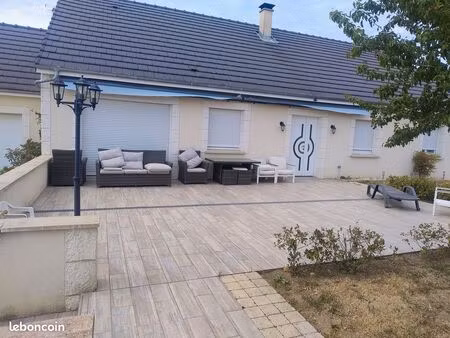 jolie pavillon avec garage double