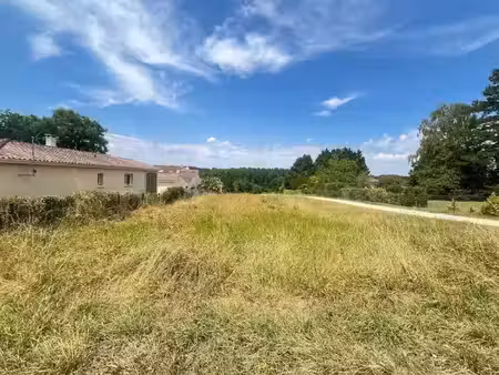 vente terrain 1000 m² à fontcouverte (17100)  86 000 €