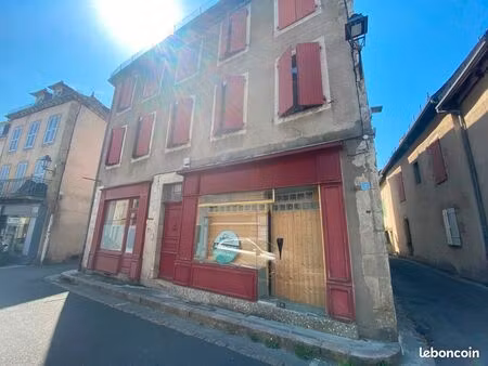 3 lots dans immeuble ancien cœur de village argentat sur dordogne