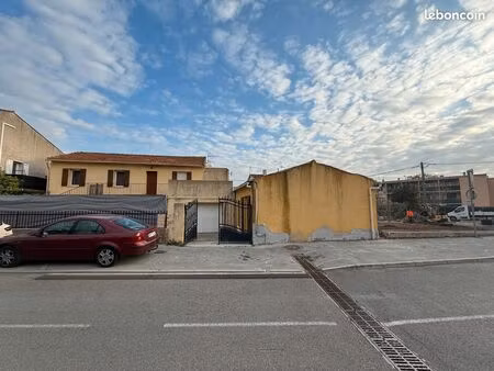 bureau et garage