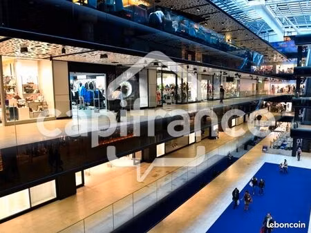 local commercial 80 m²