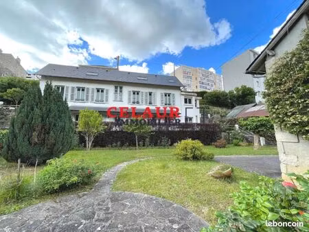 pavillon 6 pièces 183 m²