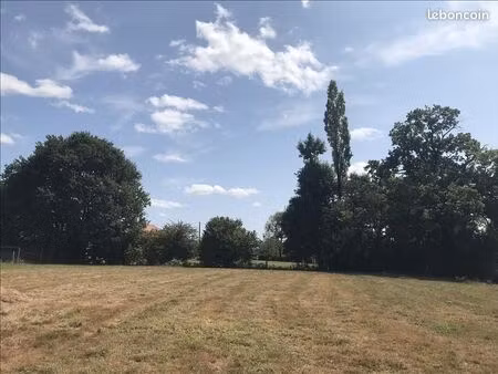 terrain 2 356 m² argagnon