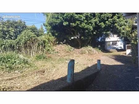 terrain 262 m² sainte-suzanne