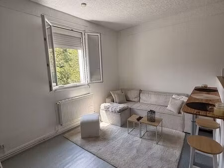 logement 37 m² place castellon dispo septembre ou octobre