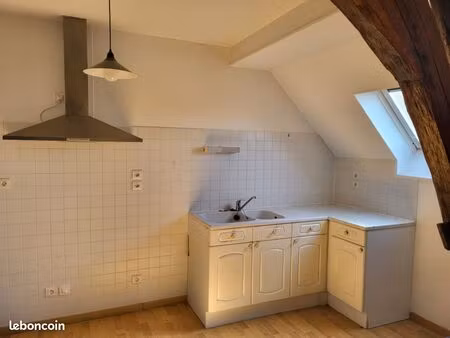appartement f2 avec place de stationnement  gien en berry
