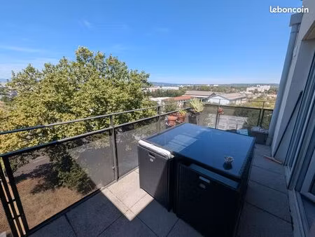 appartement 3 pièces 64m2 + garage box la soie
