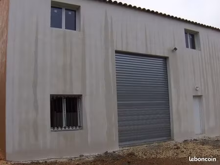 local d'activite ou de stockage 150 m²