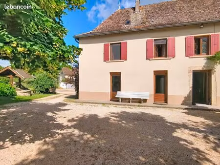 maison 4 pièces 136 m²
