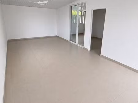 maison + dépendance climatisée + terrain 320 m²