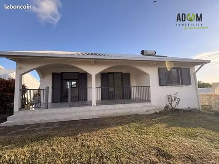 villa 4 pièces 100 m²
