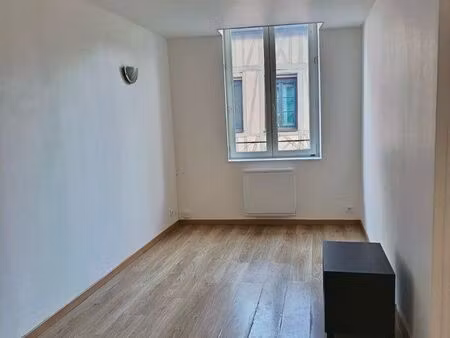location studio 30m2 elbeuf