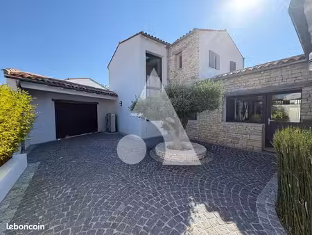 villa 7 pièces 192 m²