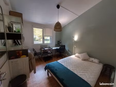 chambre étudiant disponible à partir du 28 aout 2026