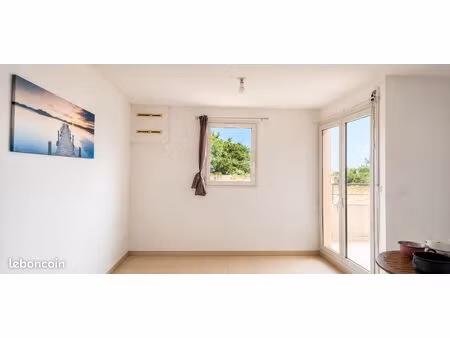 à louer – grand t1 bis meublé de 48 m² (véranda incluse)– saint-gilles-les-bains
