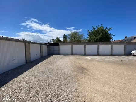 garages 15 m²