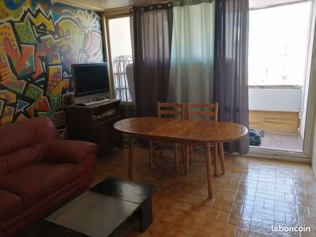 t2 de 35m2 + grand balcon