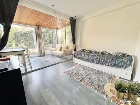 studio 1 pièce 43 m²