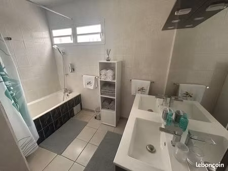 villa f4/5 meublé