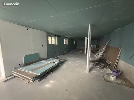 local commercial 80 m²