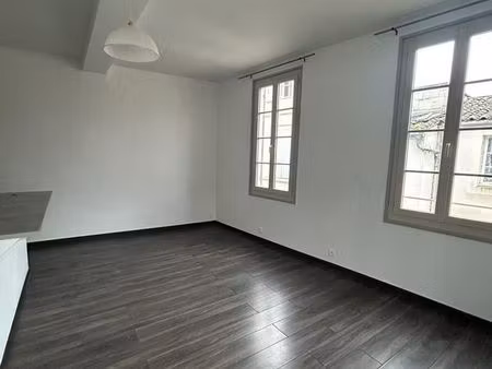 studio 1 pièce 25 m²