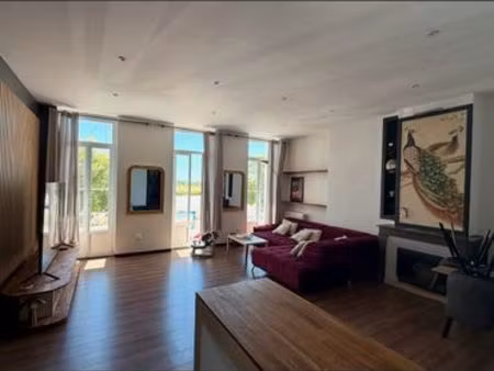 location appartement 136 mètres carrés 3 chambres avec vue sur la charente