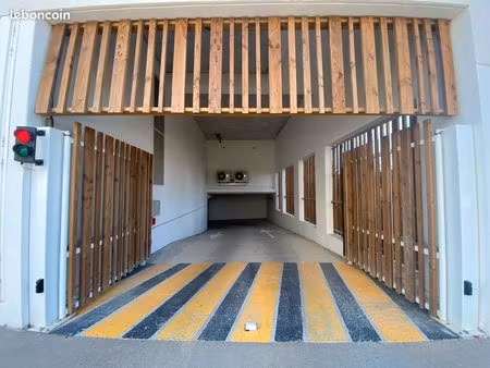 à louer – place de parking privative et sécurisée à la rochelle (quartier lafond-beauregar