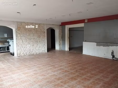 murs commerciaux 17300 rochefort