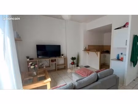 t2 44m2 meublé hypercentre marennes