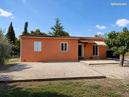 villa 4 pièces 100 m²