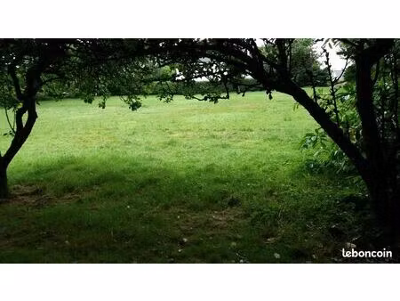 terrain 793 m² landehen