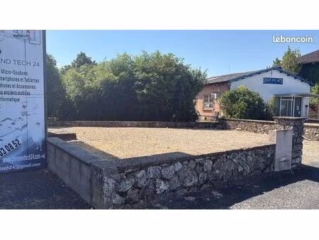 location local commercial - bergerac - place du foirail