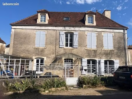 maison a louer moutiers st jean 21500