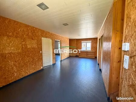 local commercial 160 m²