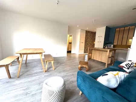 hyper centre - appartement deux pièces avec jardin