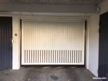 vente garage besançon 25000