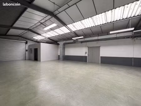 local 150 m² lamballe