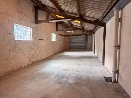 local 255 m² lamballe