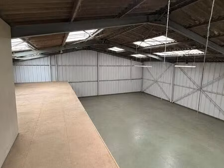 local 225 m² tregueux