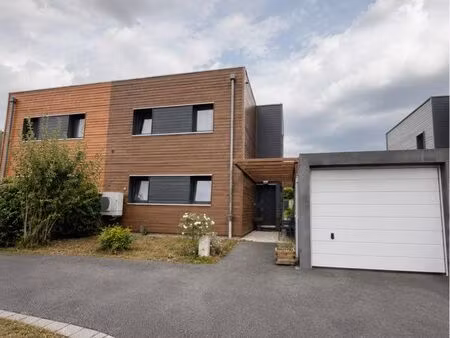 maison contemporaine jumelée 108 m² – dpe a – 3 chambres – garage – 235 000